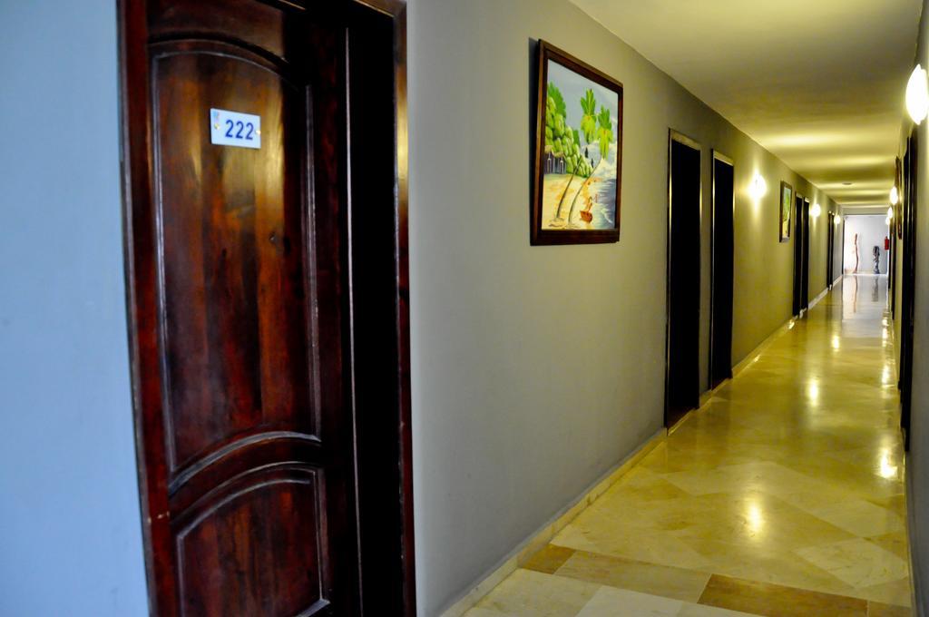 Hotel Marimba פונטה קאנה מראה חיצוני תמונה